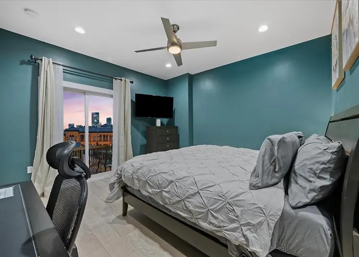 Holiday home Steel Getaway W/city View Pittsburgh